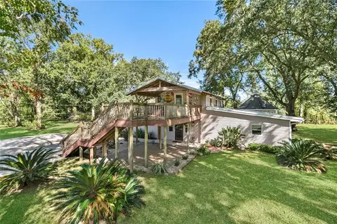 10128 Reynolds Dr, Waggaman, LA 70094