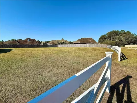 483 Bedico Creek Blvd, Madisonville, LA 70447