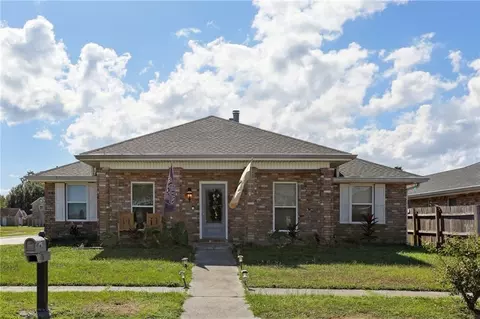 4528 Stella Dr, Meraux, LA 70075