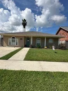 3024 Corinne Dr, Chalmette, LA 70043