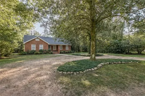1126 Founders Dr, Bogalusa, LA 70427