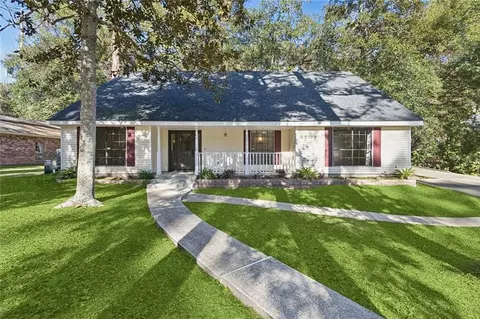 157 Kimberly Dr, Mandeville, LA 70448