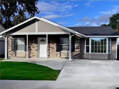 164 Maderia Dr, Avondale, LA 70094
