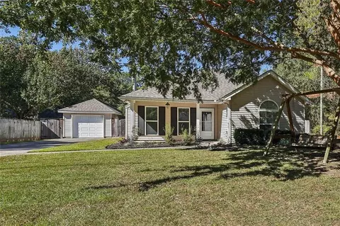 2098 Dupre St, Mandeville, LA 70448 photo 1