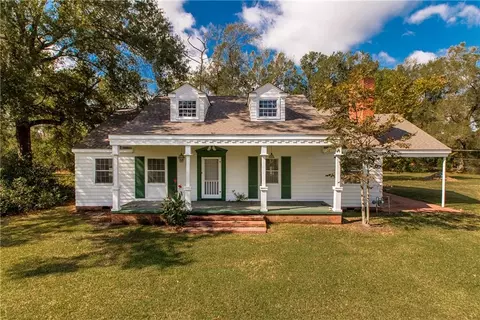 800 S Range Rd, Hammond, LA 70403