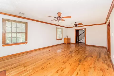 Living - 800 S Range Rd, Hammond, LA 70403 photo 3 of 8