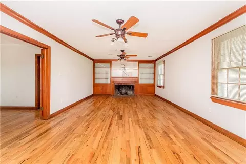 Living - 800 S Range Rd, Hammond, LA 70403 photo 2 of 8
