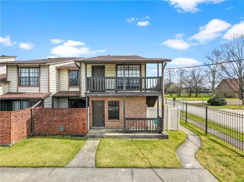 2948 Manhattan Blvd #213, Harvey, LA 70058
