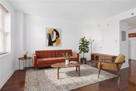 1205 St Charles Ave #416, New Orleans, LA 70130