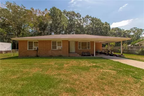 1304 N Cherry St, Hammond, LA 70401
