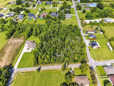Orleans Way, Marrero, LA 70072