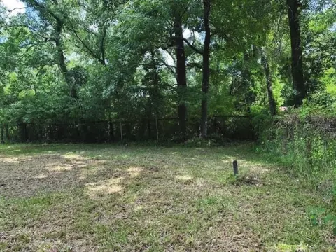 Exterior - 350 Cedar St, Slidell, LA 70460 photo 3 of 4