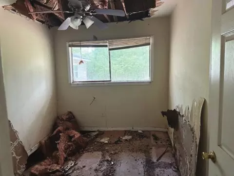 Bedroom - 350 Cedar St, Slidell, LA 70460 photo 3 of 5