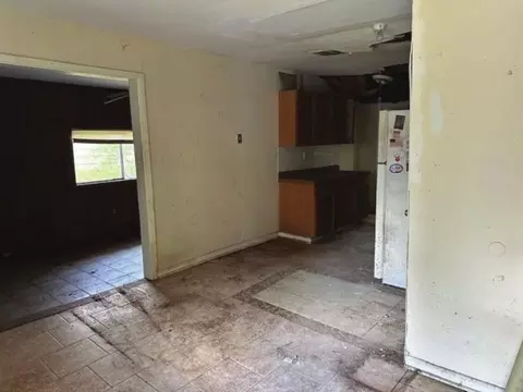 Entry Way - 350 Cedar St, Slidell, LA 70460 photo 2 of 3