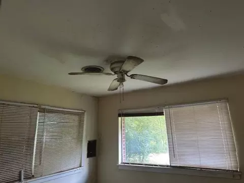 Bedroom - 350 Cedar St, Slidell, LA 70460 photo 2 of 5