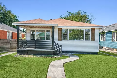 1828 Alvar St, New Orleans, LA 70117