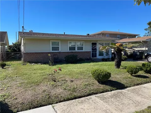 5444 Pauline Dr, New Orleans, LA 70126