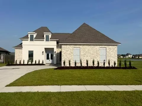 Exterior - 225 Cove Pointe Dr, Luling, LA 70070 photo 3 of 5
