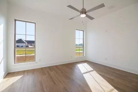 Bedroom - 225 Cove Pointe Dr, Luling, LA 70070 photo 2 of 3