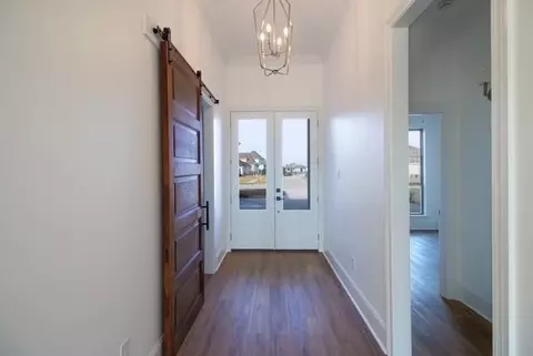 Entry Way - 225 Cove Pointe Dr, Luling, LA 70070 photo 1 of 2