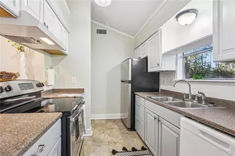 Kitchen - 309 Sugar Tree Ct, Slidell, LA 70461 photo 2 of 4