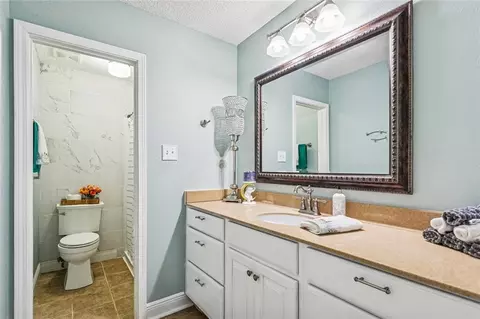 Bath - 309 Sugar Tree Ct, Slidell, LA 70461 photo 1 of 2