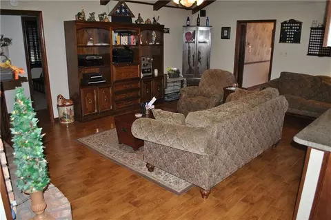 Living - 4461 David Dr, Kenner, LA 70065 photo 3 of 3