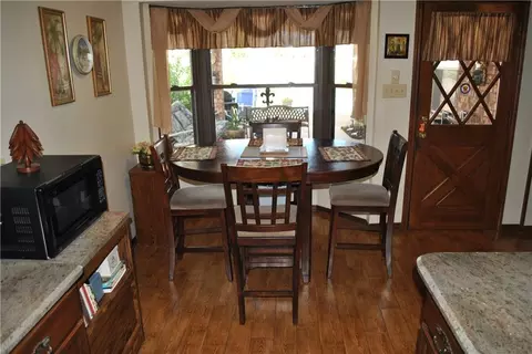 Dining - 4461 David Dr, Kenner, LA 70065 photo 3 of 3