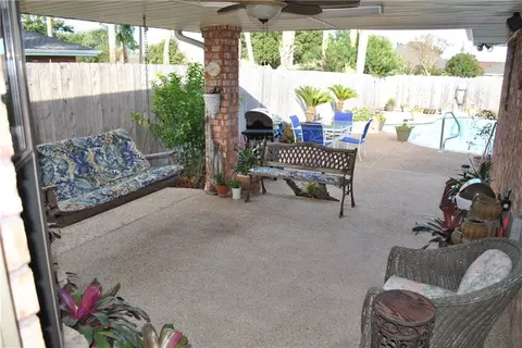Exterior - 4461 David Dr, Kenner, LA 70065 photo 3 of 7