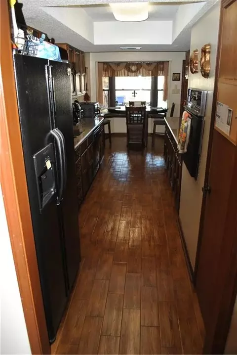 Kitchen - 4461 David Dr, Kenner, LA 70065 photo 2 of 4