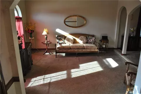 Living - 4461 David Dr, Kenner, LA 70065 photo 1 of 4