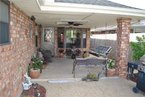 Exterior - 4461 David Dr, Kenner, LA 70065 photo 4 of 7