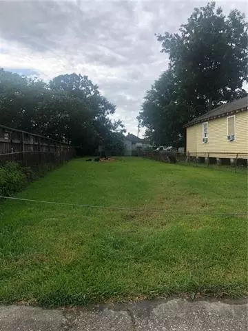 1119 9th St, Gretna, LA 70053