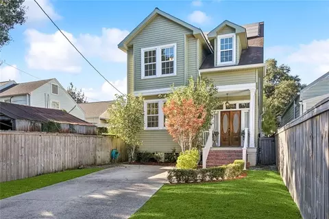 1112 Burdette St, New Orleans, LA 70118