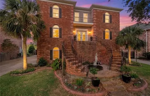 28 Mesa St, Kenner, LA 70065