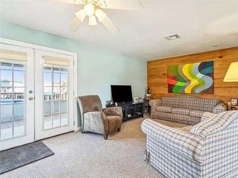 Living - 224 Terry Dr, Slidell, LA 70458 photo 2 of 2