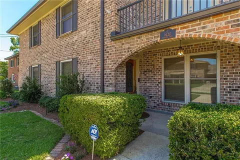 9428 Francine Dr, River Ridge, LA 70123