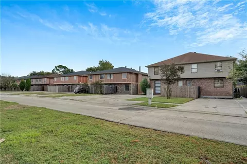 5823 5829 Tullis Dr, New Orleans, LA 70131