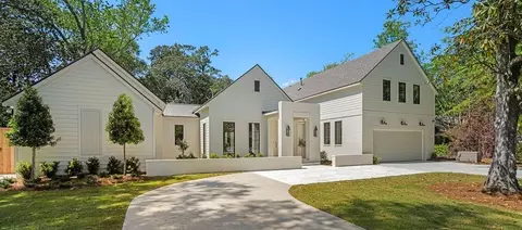 909 S Madison St, Covington, LA 70433