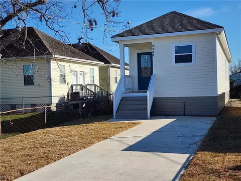 2108 18th St, Harvey, LA 70058