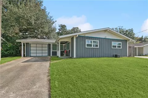 1905 Generes Dr, Harahan, LA 70123