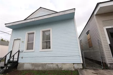 2500 Clara St, New Orleans, LA 70113