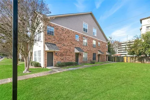 710 E Boyd Dr #906, Baton Rouge, LA 70808