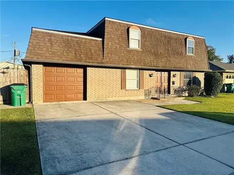 617 E Marlin Ct, Terrytown, LA 70056