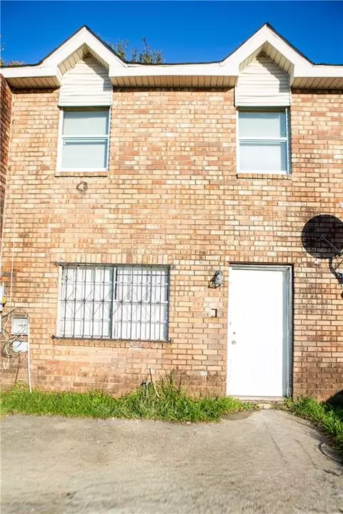 4541 Skyview Dr, New Orleans, LA 70126