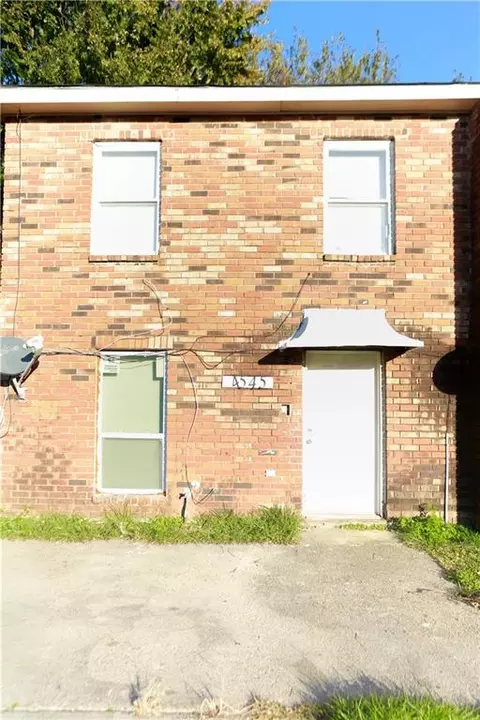 4545 Skyview Dr, New Orleans, LA 70126
