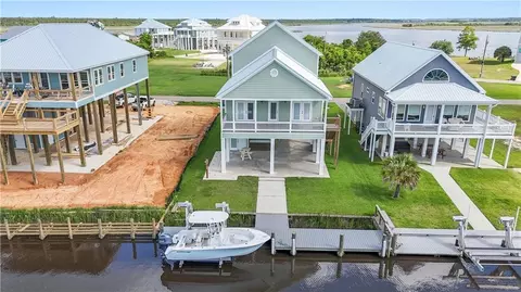 4027 Borneo St, Bay St Louis, MS 39520