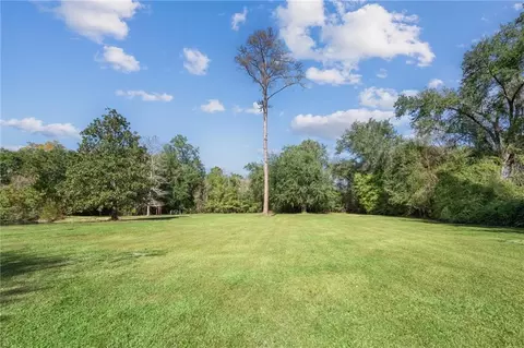 Exterior - 23375 Lowe Davis Rd, Covington, LA 70435 photo 4 of 11