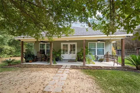 Exterior - 23375 Lowe Davis Rd, Covington, LA 70435 photo 7 of 11