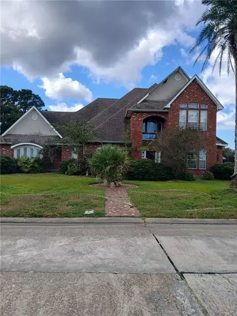 3644 W Lake Aspen Dr, Gretna, LA 70056